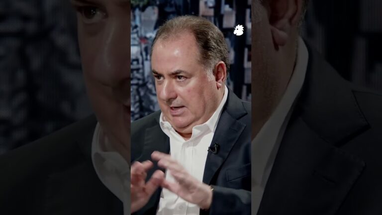 فشل شعار “لا شرق ولا غرب” واستحالة تحقيق “الانصهار الوطني” بسبب اختلاف الخلفيات الثقافية، واعتباره فكرة قد تؤدي للحروب