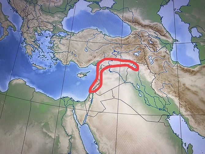 Map of the Middle East with modern borders; a red line encloses the Syriac area from Lebanon to Upper Mesopotamia